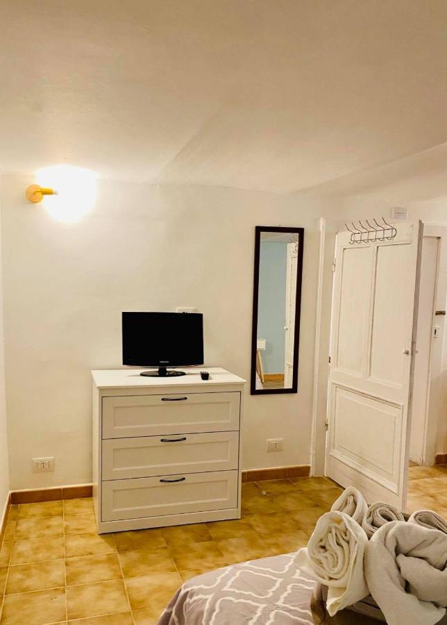 Vico Gli Scalzi Apartamento Gaeta Exterior foto