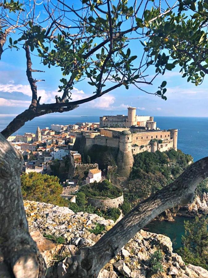 Vico Gli Scalzi Apartamento Gaeta Exterior foto
